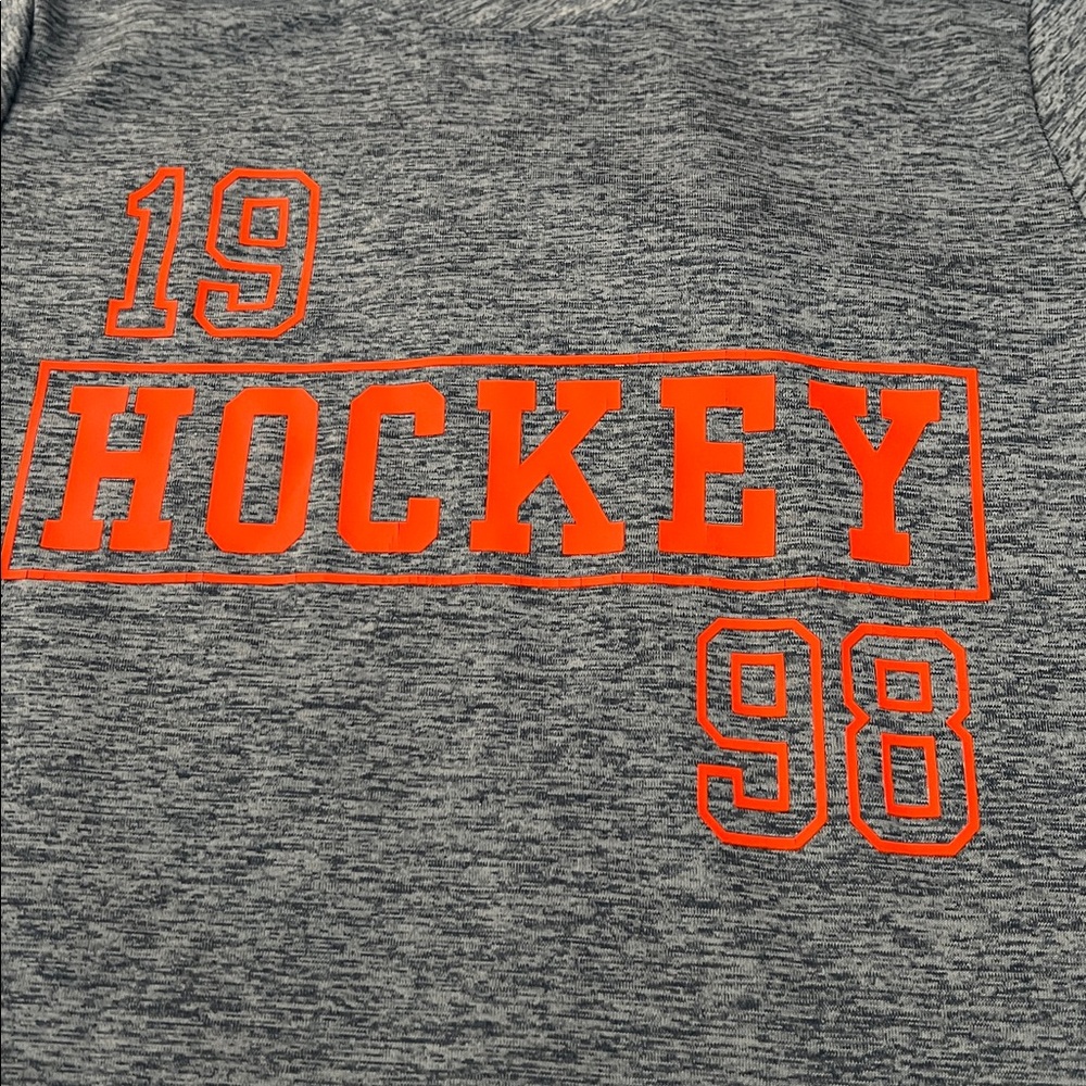 TWO Vineyard Vines boys’ t-shirts, size 5! EUC and NWT! Hockey, Pizza! - Picture 2 of 4